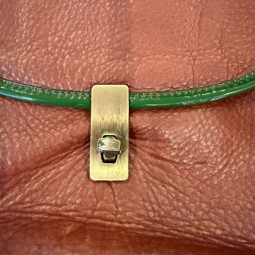Brown and Green Leather Shoulder Bag - Picture 2 of 5